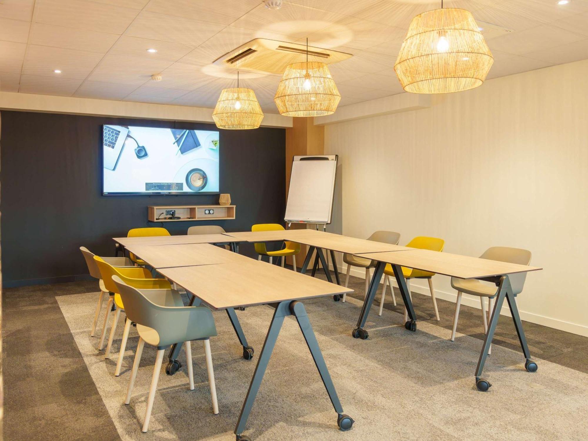 Ibis Laon Hotel ภายนอก รูปภาพ