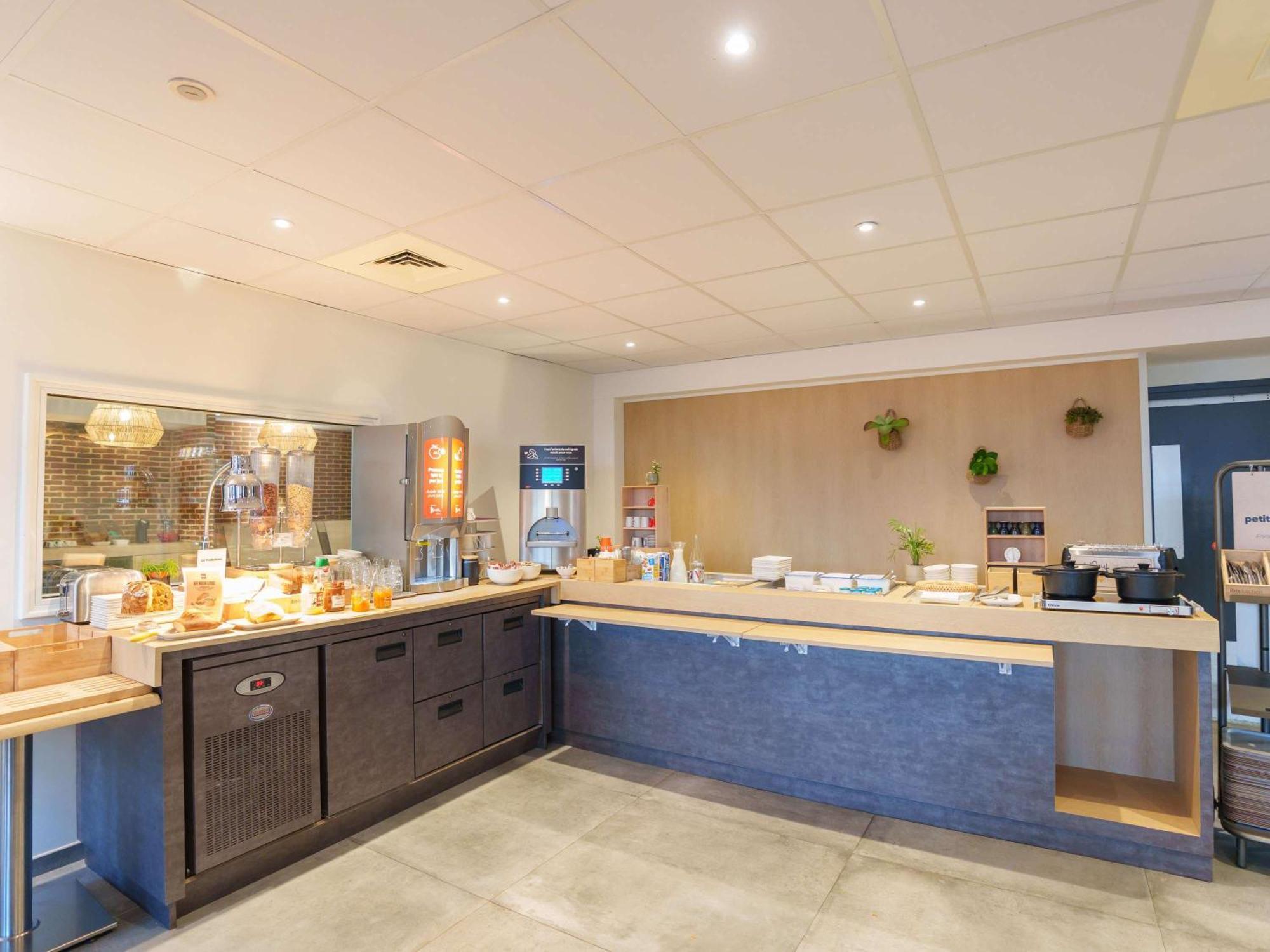 Ibis Laon Hotel ภายนอก รูปภาพ