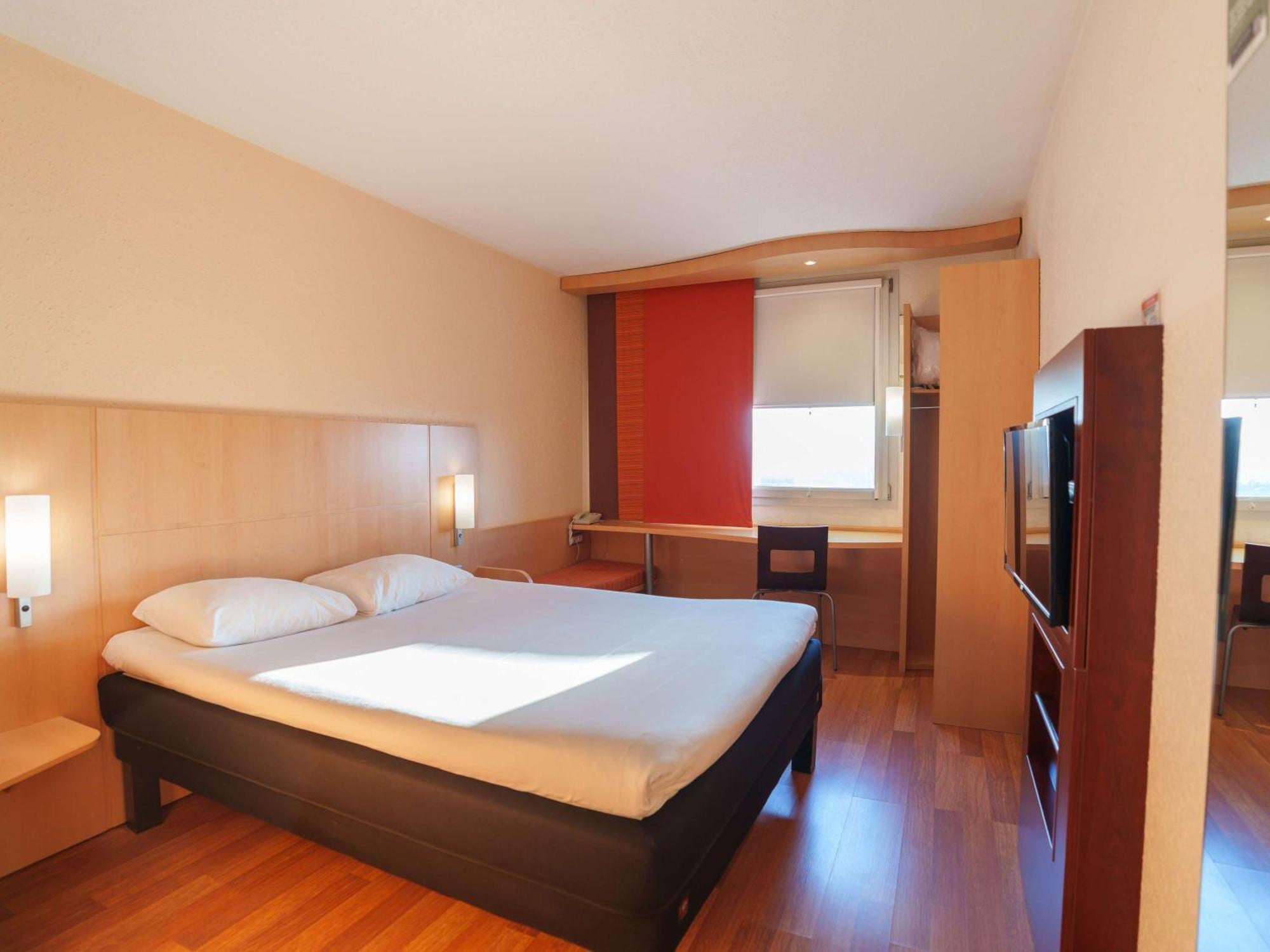 Ibis Laon Hotel ภายนอก รูปภาพ